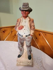 VINTAGE 1969 LIONSTONE CASUAL INDIAN DECANTER EXCELLENT CONDITION