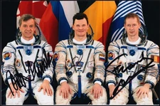 RUSSIA 2009 Soyuz TMA-15 Astronaut (Russia,ESA,Canada),Orig. Signed,Space,Photo