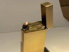 Authentic VINTAGE S.T. DUPONT 20 MIC GOLD DIAMOND PATTERN LIGHTER  RARE