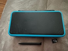 New Nintendo 2DS XL - Black/Turquoise W/ stylus/ Sd Card. Parts Only.
