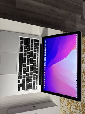 Apple MacBook Pro 13'' Silver SSD macOS Monterey Webcam Bluetooth Wi-Fi