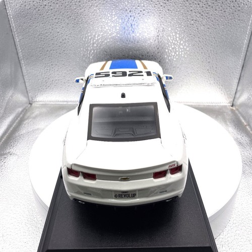 Maisto 2010 Chevrolet Camaro White Police Die Cast with Base, Scale: 1/18 11336 - Picture 4 of 8