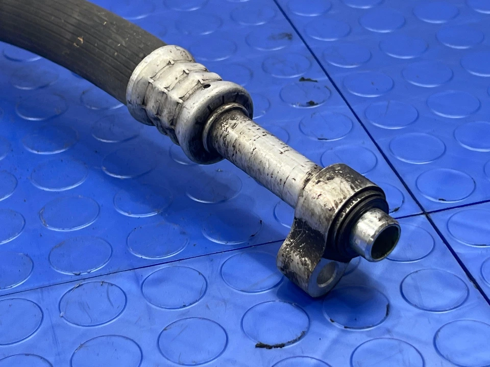 03-06 Chevy Silverado 2500 3500 6,0 L manguera de succión de CA genuina OEM 15187286 Foto 2 de 3