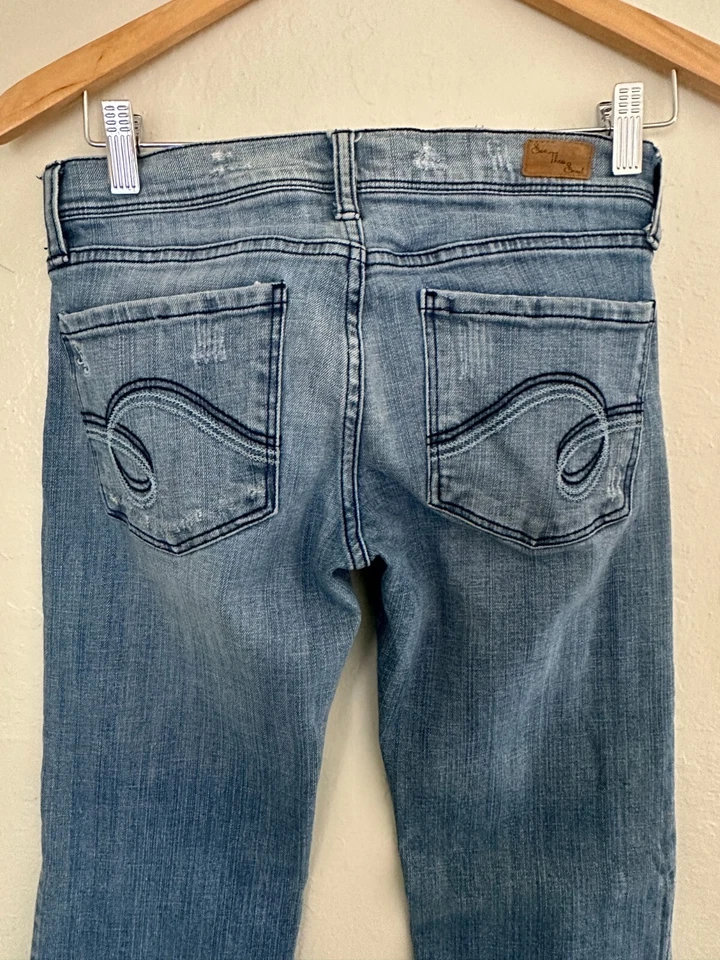 Jeans feminino SEE THRU SOUL bootcut lavagem leve cintura tamanho 26- vintage - Imagem 4 de 4