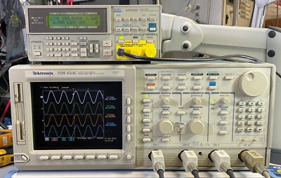 Tektronix TDS654C Digital Realtime Oscilloscope 500MHz 5GS/s 13 1F 2F
