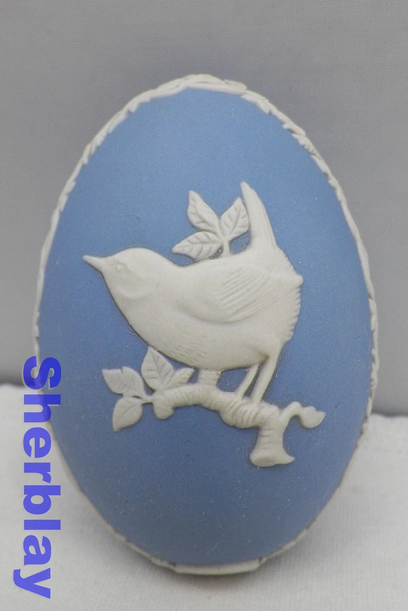 Wedgwood Blue Jasper Easter Egg 1981 Small Oval Egg Shaped Lid
