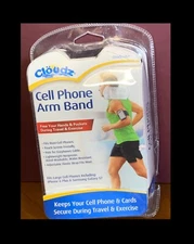 CLOUDZ CELL PHONE ARM BAND FREES YOUR HANDS AND POCKETS DURING YOUR RUN