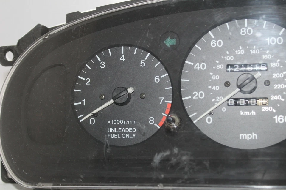 Cuadro de instrumentos velocímetro medidores 95 96 Mazda Millenia 121.618 millas Foto 2 de 4