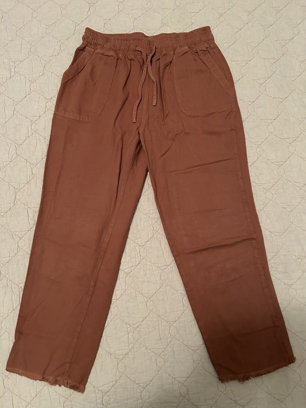 NWT Thread And Supply Pants Women’s Linen Blend Coral Sz L Cropped Raw Hem