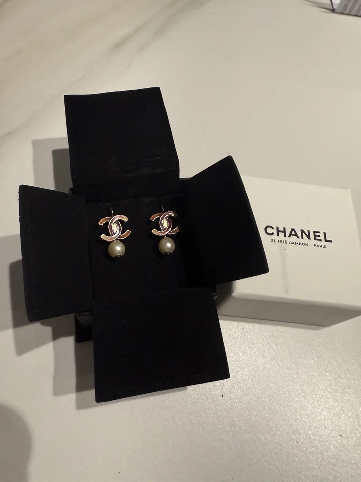 Auth Chanel CC Logo Purple Pink Enamel Pearl Gold Tone Drop Earrings W/receipt - Image 2 of 4