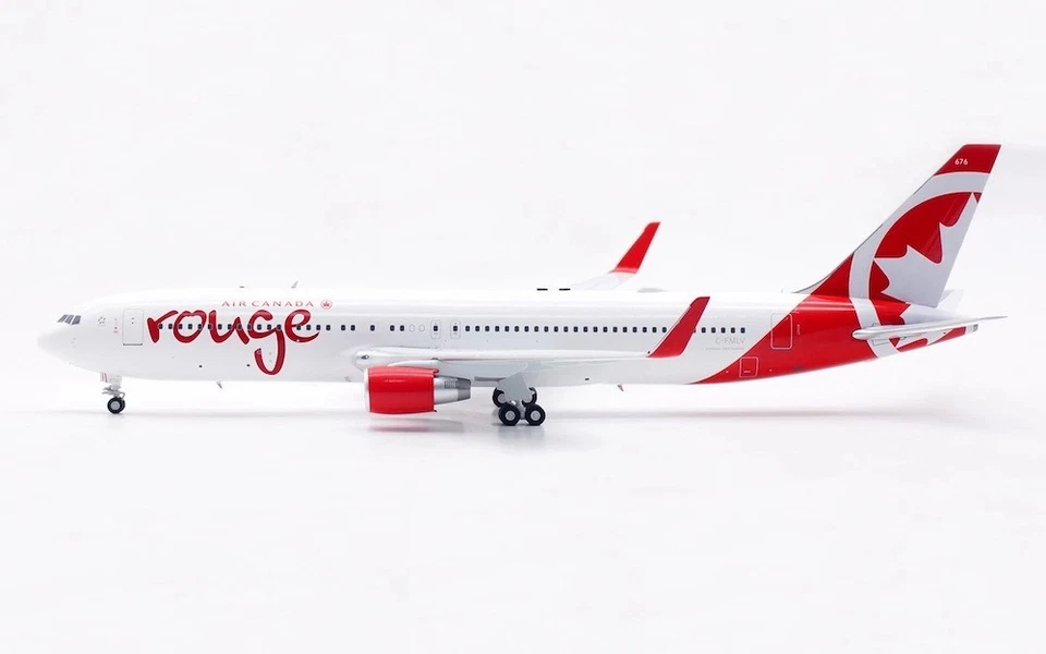 Air Canada Rouge / Boeing 767-316/ER / C-FMLV / B-763-RV-MLV / 1:200 - Image 4 of 4
