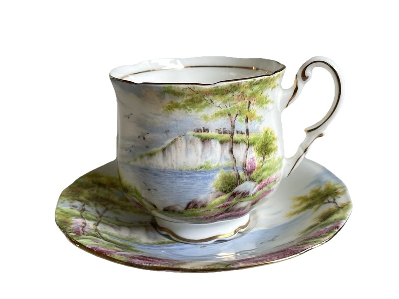 Vintage PARAGON Cliffs Of Dover Tea Cup & Saucer 2 pc Set England Bone China 3