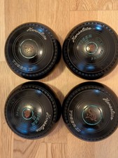 Henslite Tiger 2 Size 3 Heavy Lawn Bowls with Carry Bag