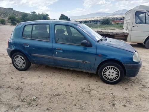 7700114501 Colector Admision para RENAULT CLIO II FASE I (B/CB0) 1.2 1998 896184 - Imagen 10 de 10