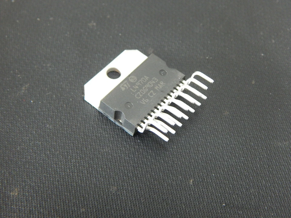 STMICROELECTRONICS ST MICRO L4970A ZIP-15 10A SWITCHING REGULATOR RH IC - USA SELLER FAST SHIPPING