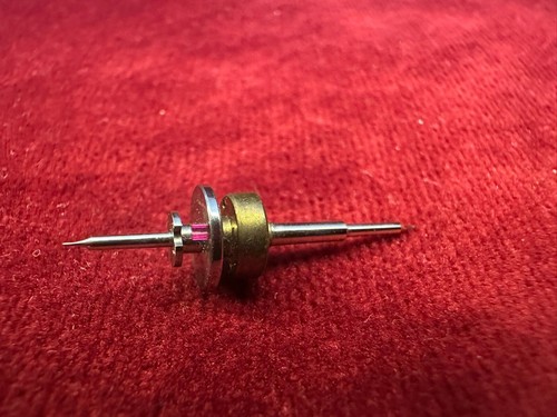 Achse für Unruh (mit Juwel) mit Hebelhemmung für Kirova Luftchronometer