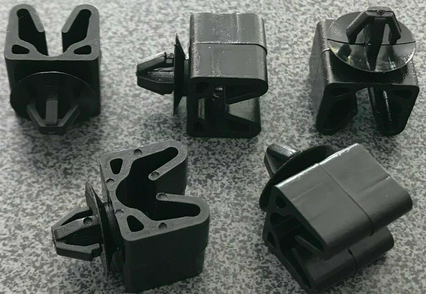 Plastic Brake Line Pipe Mounting Holder Clips 1 x 1/4" / 6mm QXB 5PCS