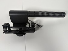 R DE VideoMic Shotgun Microphone - As-Is  Untested  Battery Corrosion