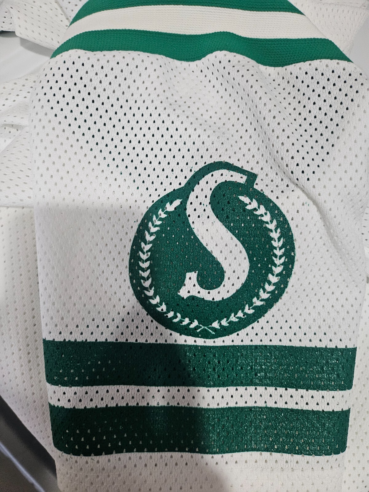 Picture 4 of 5