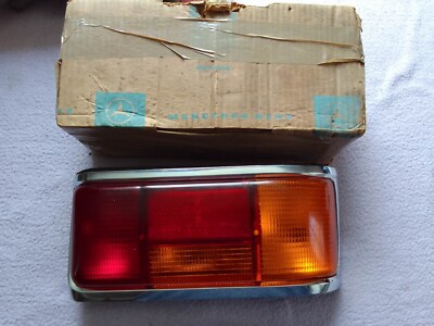 メルセデスベンツ　W114 W115 テールランプ　左　　※フォロー割OK Mercedes Benz w114 w115 erste serie Ruckleuchte Rechts | eBay