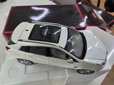 Kyosho Cadillac Srx Crossover 2010 1:18 G007W
