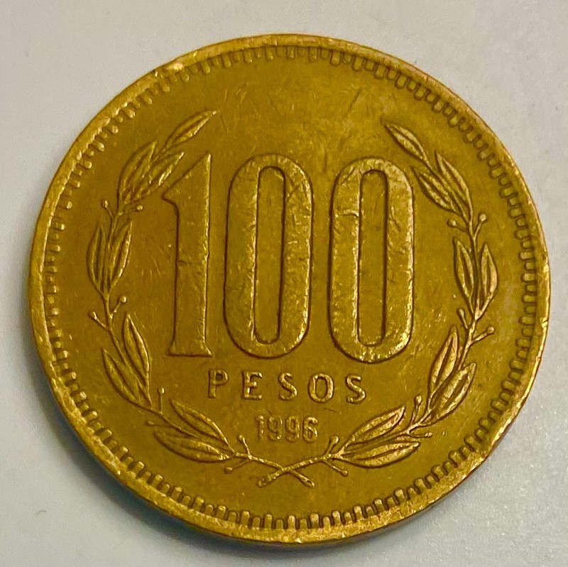 1996**Chile Original 100 Peso's Coin**High Grade**Patina**VF++**(Ships FREE)