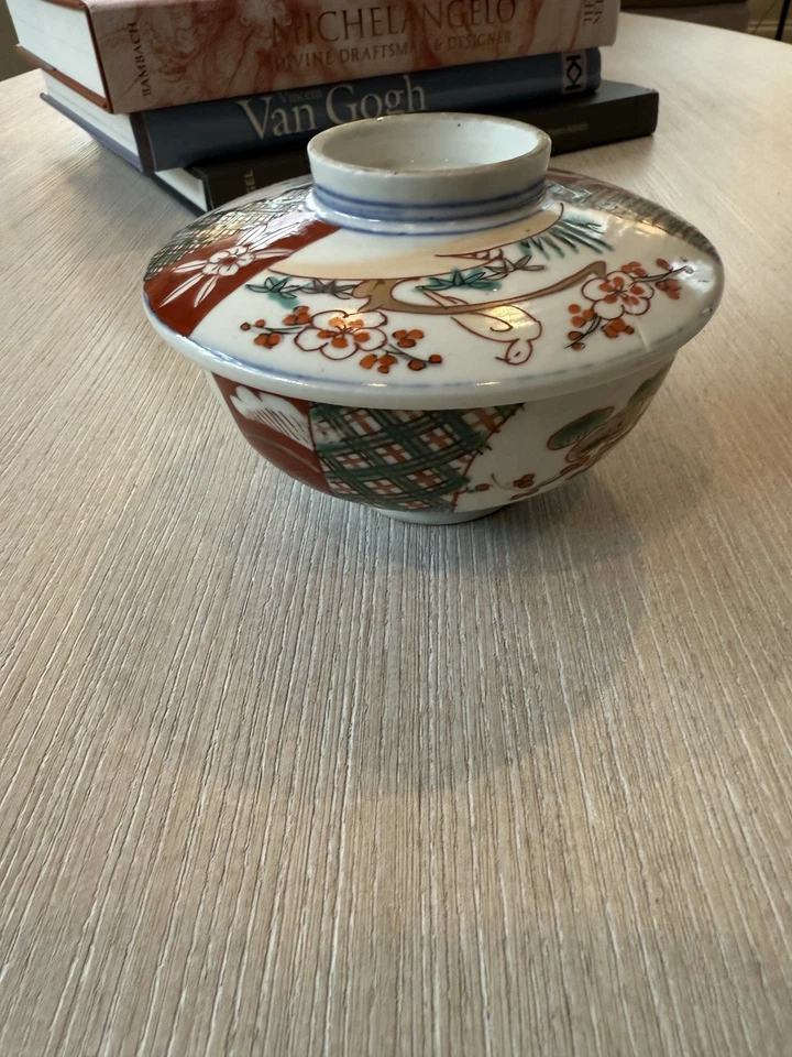 Antiguo tazón de arroz japonés Imari Ware Arita Edo tardío o Meiji temprano (1820-1890) Foto 2 de 4