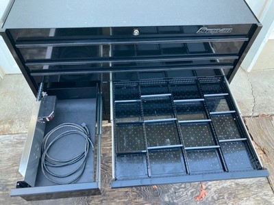Snap On KMP1022 Tool Box in NJ , w/ Power Drawer krl1022 ktl1022