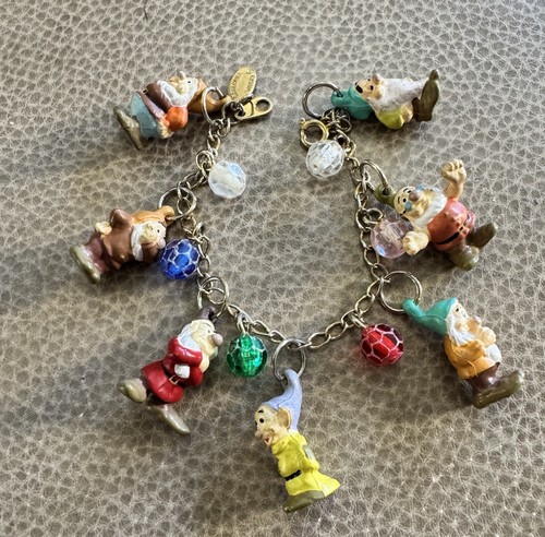 Disney Applause Snow White & The Seven Dwarfs 7 Dwarfs Charm Bracelet