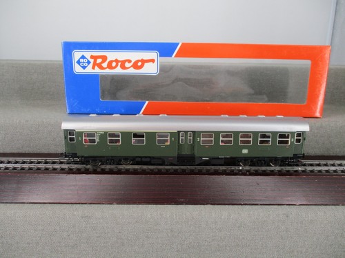 Roco H0 45243 Personenwagen + Figuren 1./2. Kl. AB4yge der DB in OVP | Zustand: Gebraucht