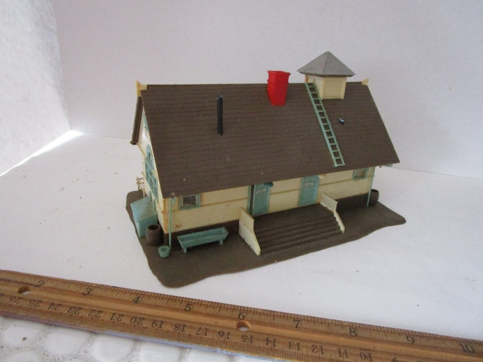Vintage Built HO 1/87 Scale School Building For Train Layout eBay