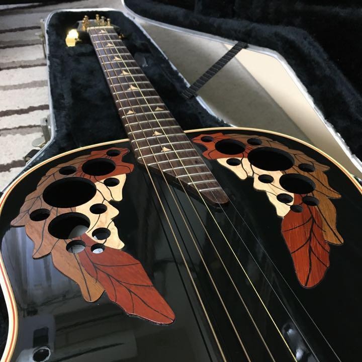 Acoustic Electric Guitar Ovation Elite 1718 Deep Ball Black with