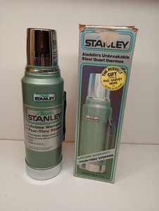 Vintage Aladdin Stanley Thermos No. A-944DH One Quart 1986 Pour Thru Stopper