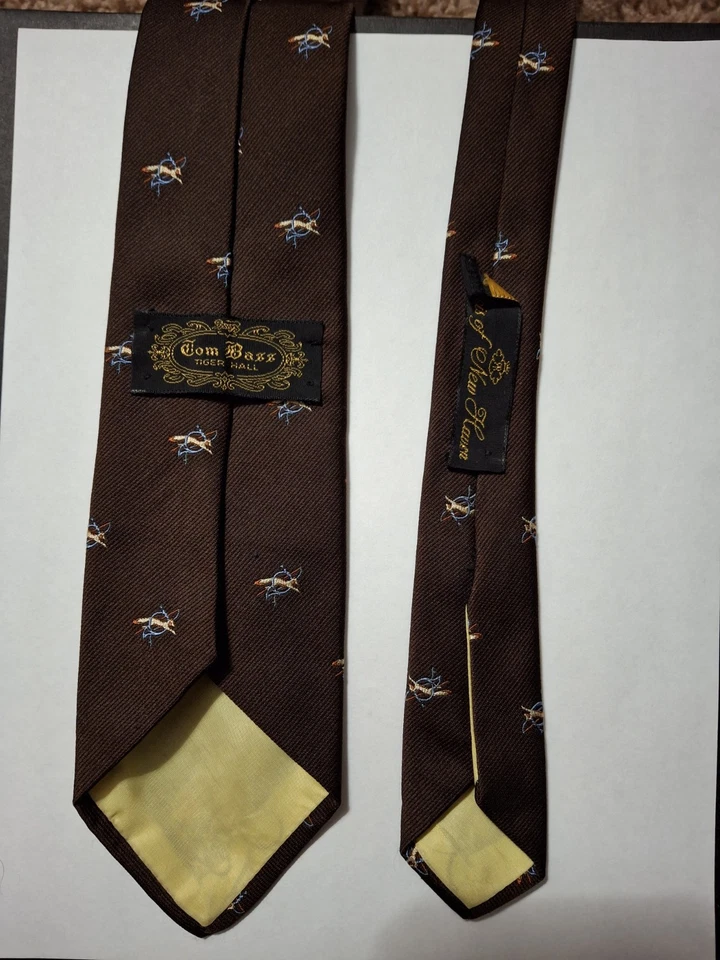 Винтажный мужской коричневый галстук Tom Bass Tiger Hall галстук Reis Of New Haven 57 дюймов L 3,25 - Изображение 2 из 4
