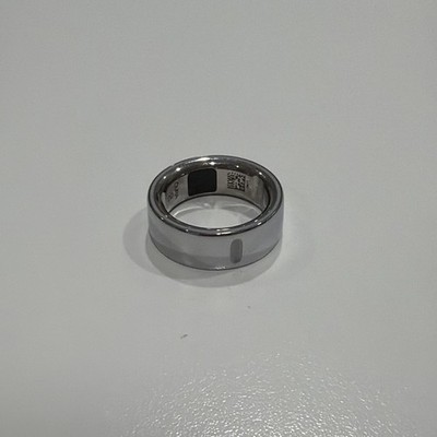 Oura Ring 4 Size 8 Silver Titanium Smart Ring  Used- Working- Ring only