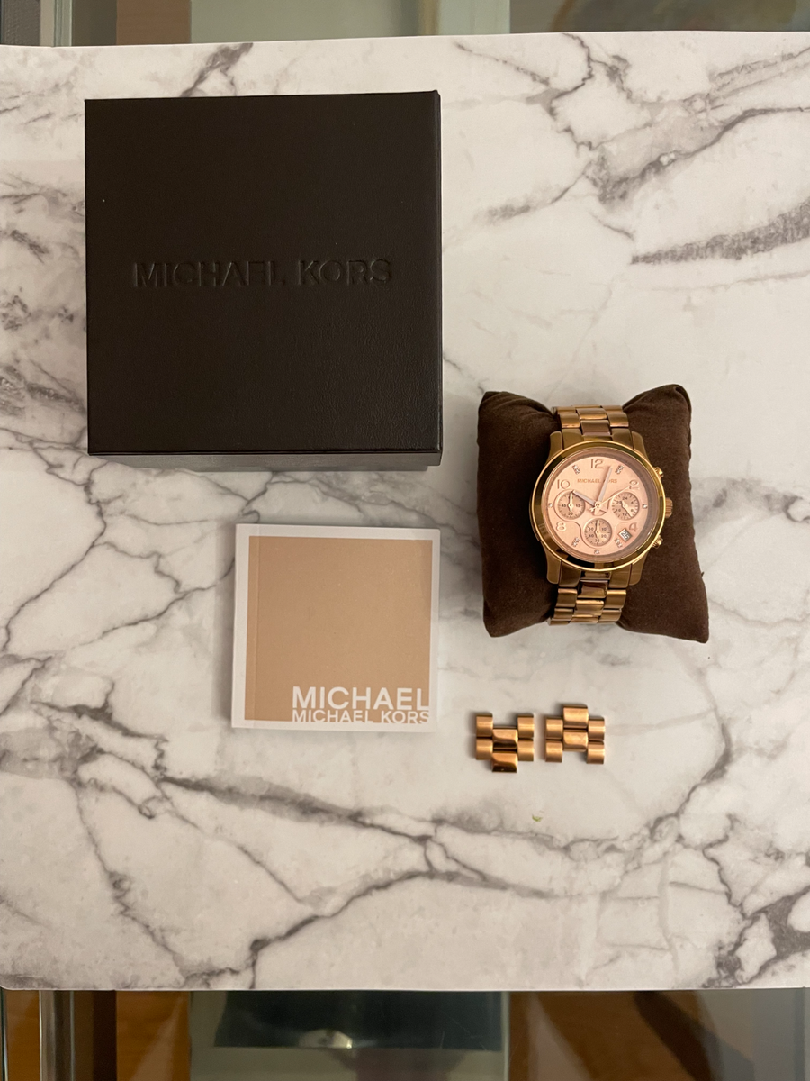 MICHAEL KORS ローズゴールド クロノグラフ腕時計 Amazon.co.jp: Bradshaw ブラッドショー ゴールド ピンク