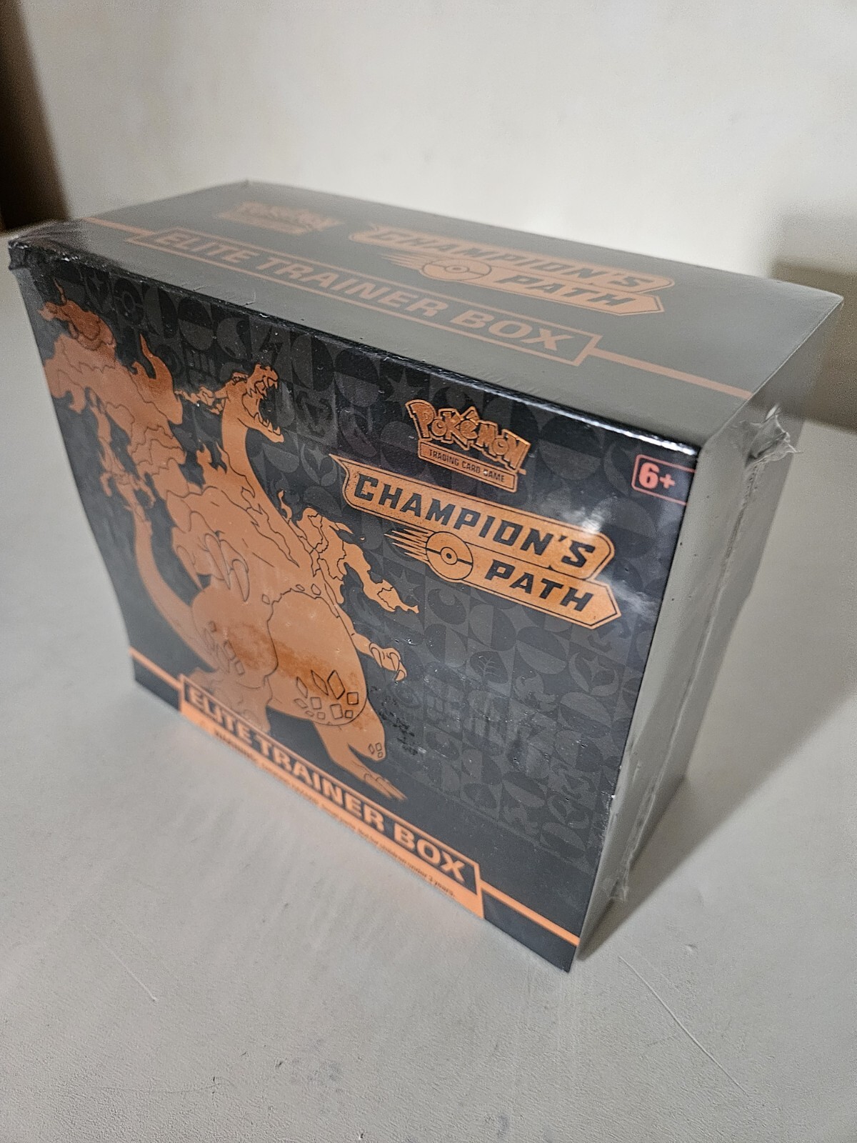 Pokémon Champion's Path Elite Trainer Box