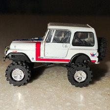 Customized Greenlight 81 Jeep Cj-7 Barrett-jackson Lifted Custom Tires