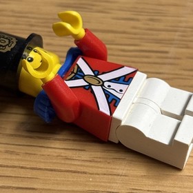LEGO Imperial Soldier II Shako Hat Redcoat minifigure Pirates 6299