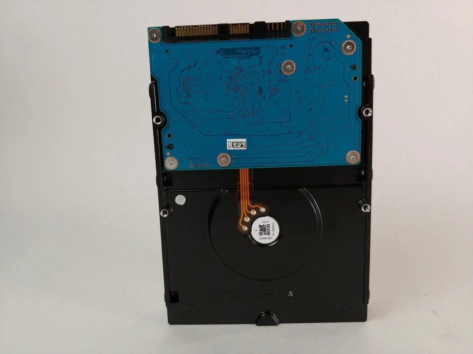 Toshiba MK1001TRKB HDD3A02 1 TB 3.5" SAS 2 Enterprise Hard Drive - Image 2 of 3