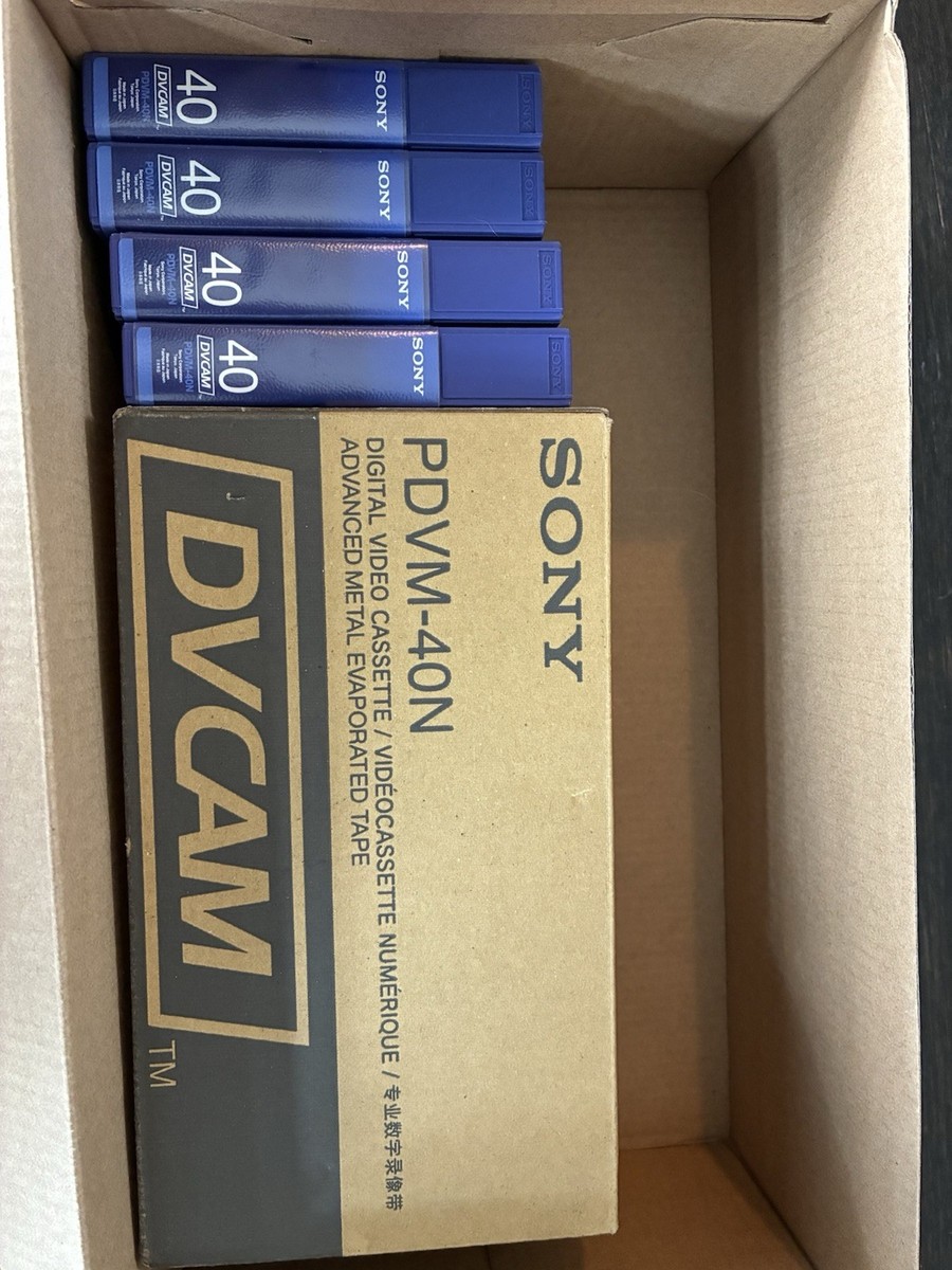 Sony DSR-PD150 DVCAM Handheld Camcorder 12x Optical Zoom MiniDV