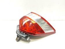 815500DB70 / 815510D610 FEU ARRIÈRE DROIT / 2270721 POUR TOYOTA YARIS ACTIVE