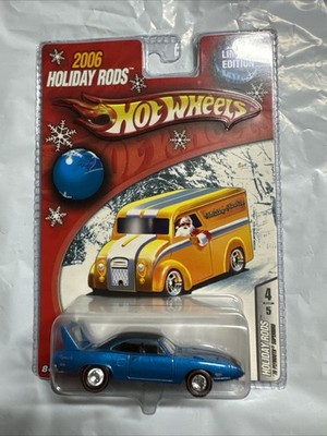 1:64 2006 HOT WHEELS HOLIDAY RODS '70 PLYMOUTH SUPERBIRD REDLINE #4/5 BLUE NIP
