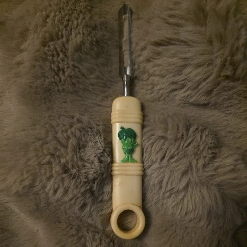 Vtg Green Giant Sprout Stainless Steel Swivel Peeler Potato Pillsbury Co. 1994 Opens in a new window or tab