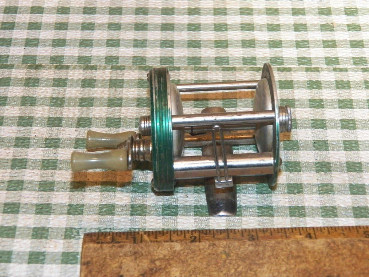 Vintage BRONSON GREEN HORNET No. 2200 Fishing Casting Reel | eBay