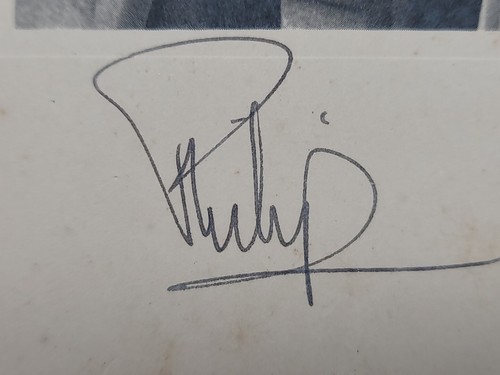 1955 Reine Elizabeth II Signé Royal Carte Photo Document Royalty Prince Philip - Photo 23 sur 24