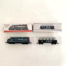 Southern Pacific Locomotive and Canister Car Toy Train Original box Lot Of 2