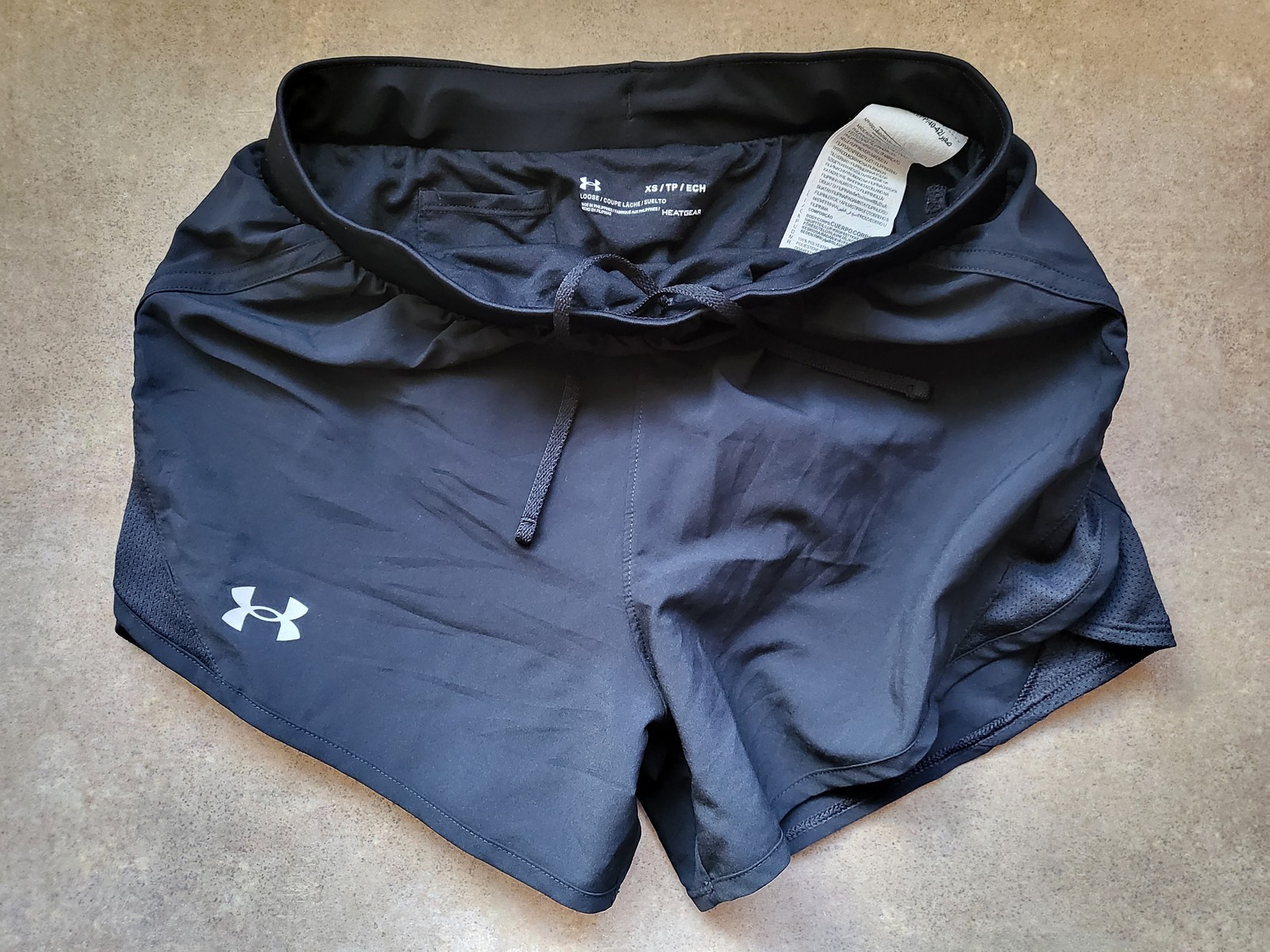 Under Armour Women's HeatGear Athletic Shorts XS Black