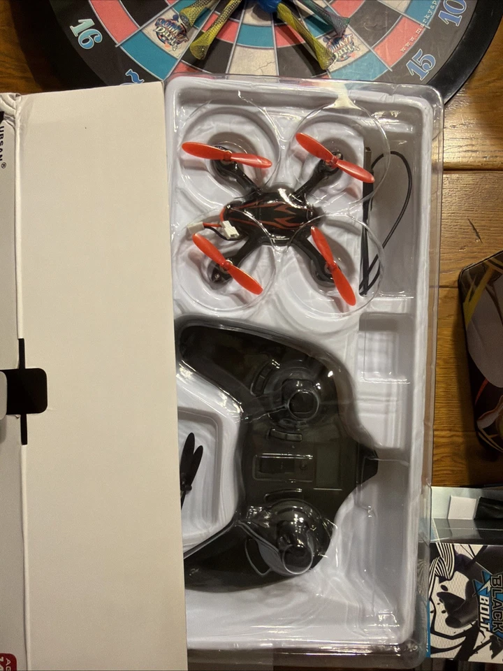 Hubsan x 4 2,4 ГГц RC серии 4 канала видео записи дрон в коробке - Изображение 2 из 2