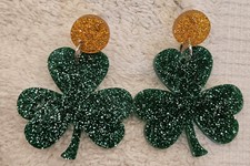 ST PATRICK'S DAY SHAMROCK EARRINGS GLITTER ACRYLIC W/ GOLD CIRLCE GOING FAST